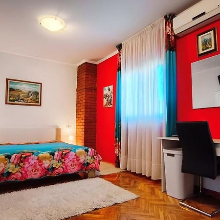 Apartman Ladybird Pula Exterior foto
